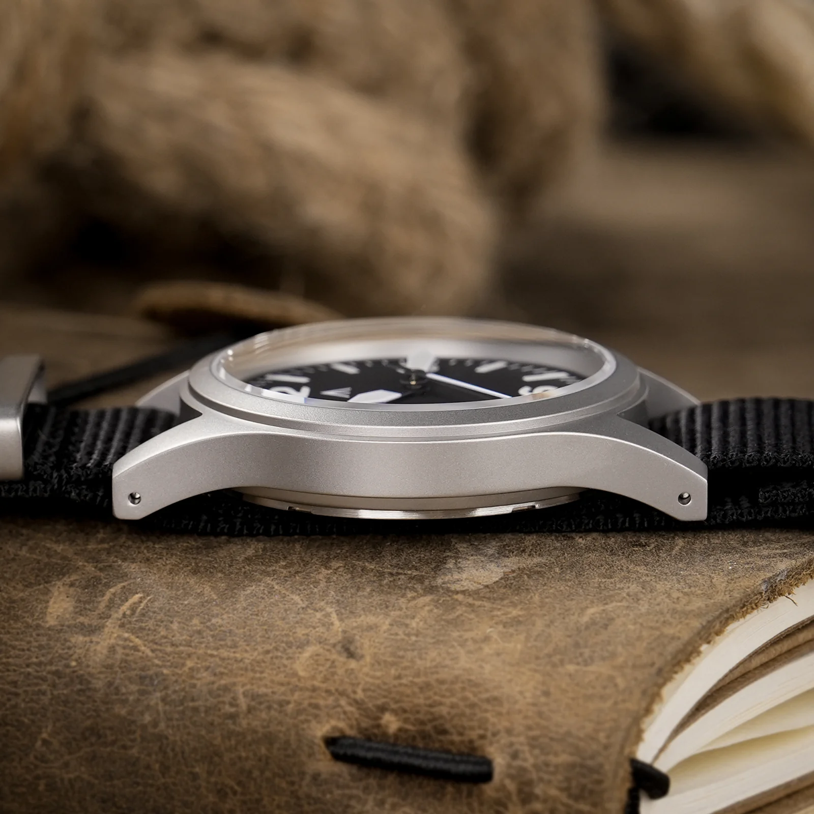 Militado Sapphire Crystal 38mm Field Watch ML05 - Image 35