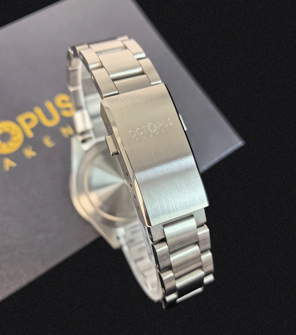 Octopus Kraken 39mm Titanium PT5000 Automatic Watch - Image 9