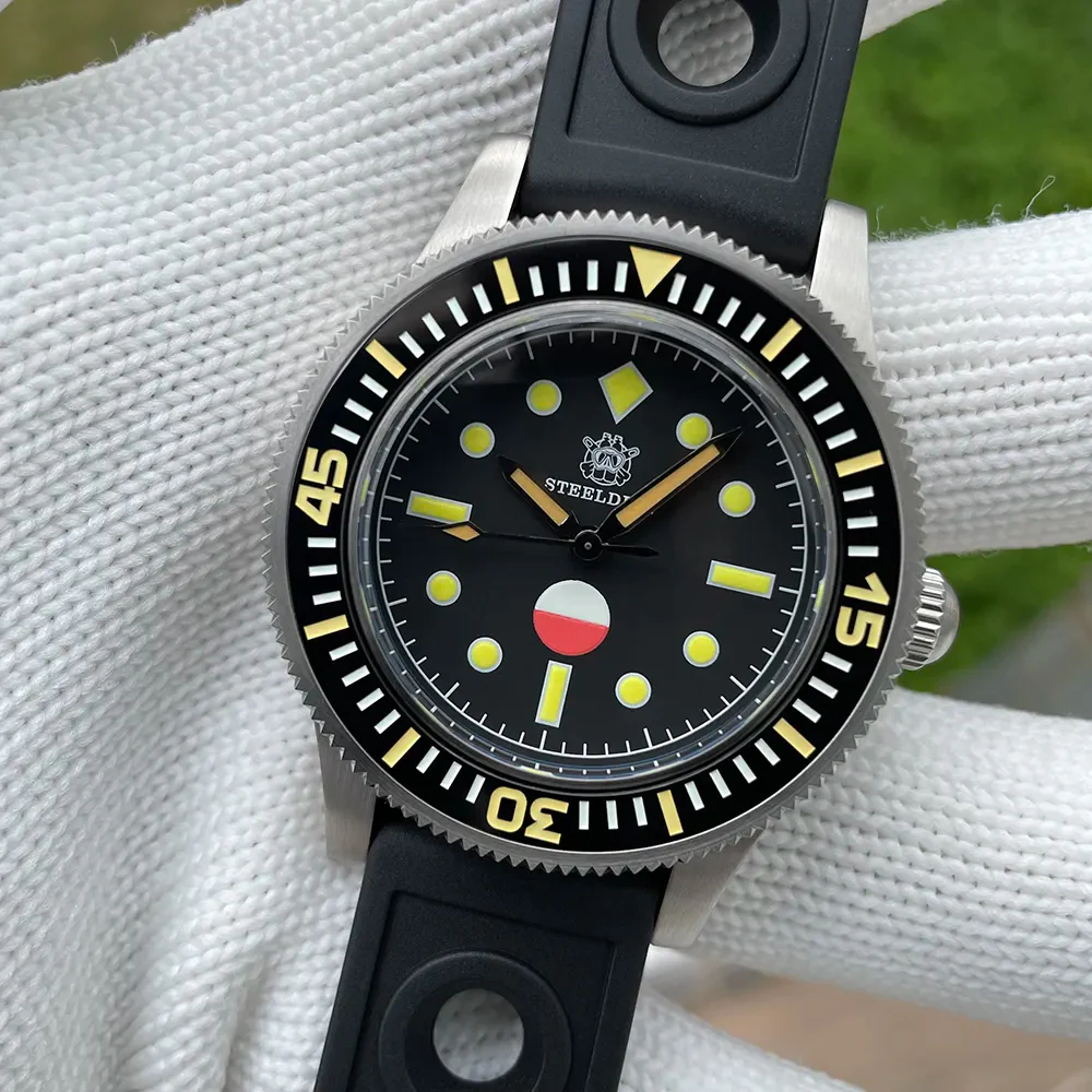 Steeldive SD1952T 50-Fathoms Automatic Watch - Image 12