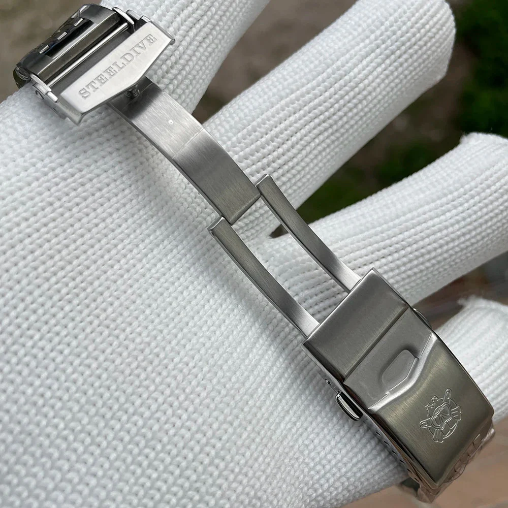 Steeldive SD1967 Sub 300T Diver Watch - Image 20