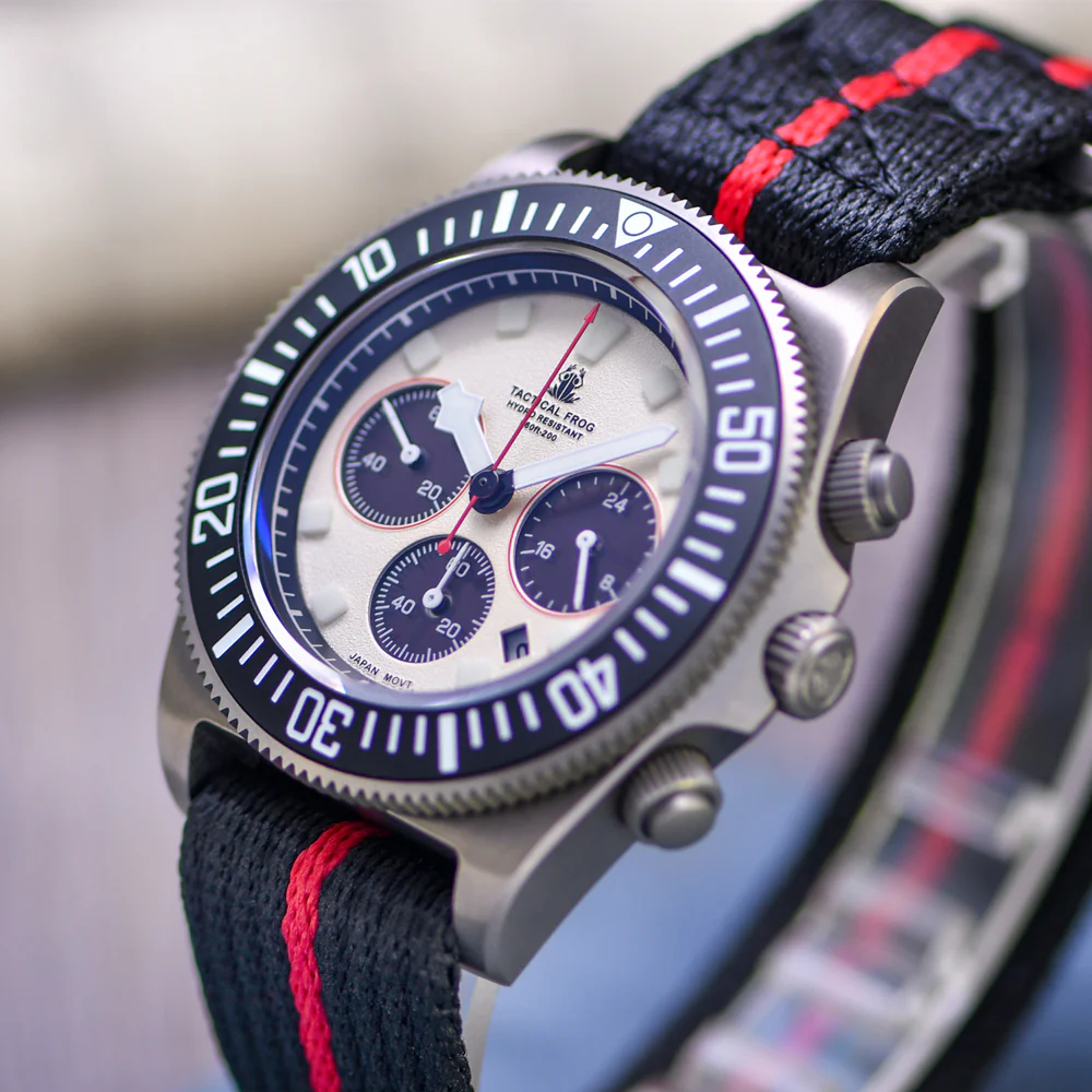 Tactical Frog Titanium FX-Diving Chronograph Watch - Image 4