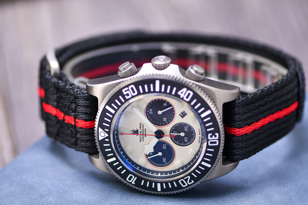 Tactical Frog Titanium FX-Diving Chronograph Watch - Image 7