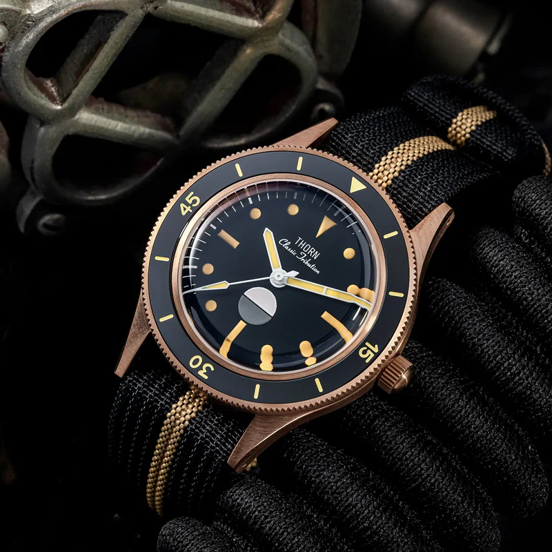 Thorn Retro 50-fathoms Bronze Diver Watch - Image 21