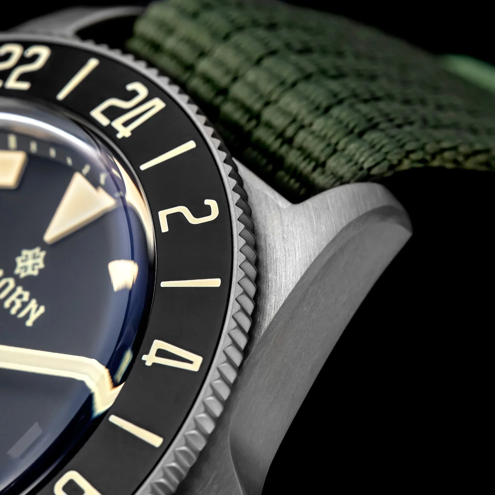 Thorn T020 42mm NH34 Titanium Diver Watch - Image 22