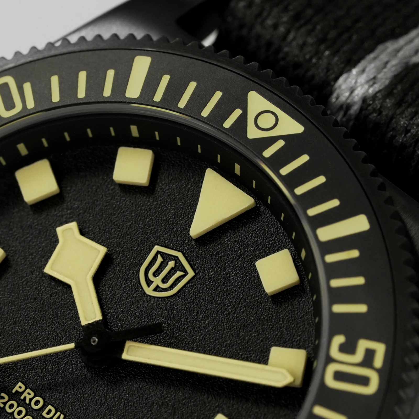 Watchdives 38mm EXD Titanium Diver Watch - Image 11
