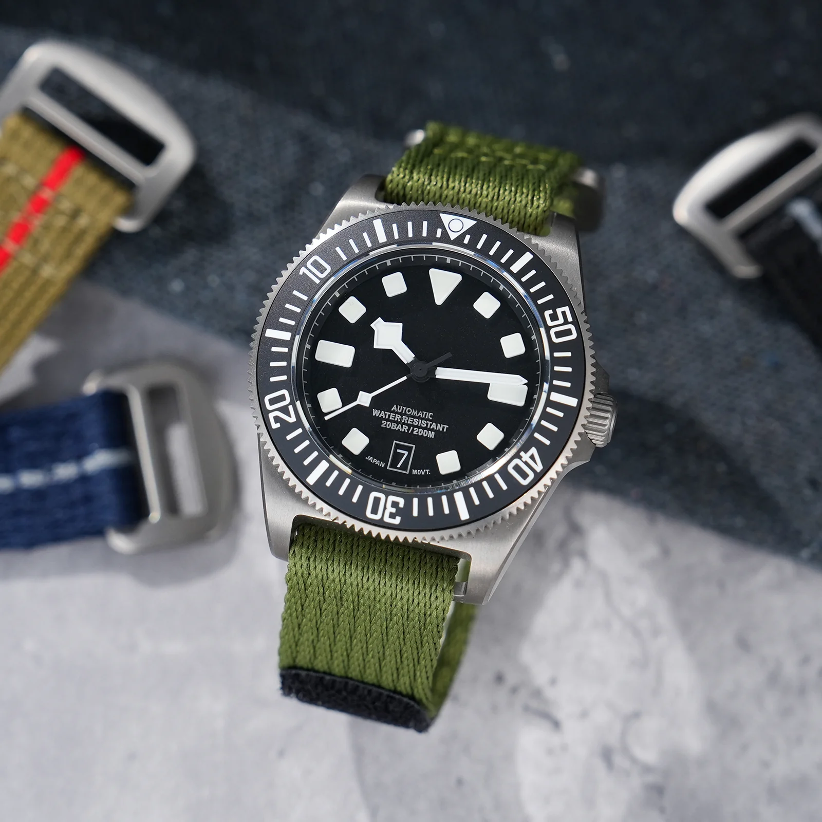 Watchdives Magic Tape Nylon Watchband with Titanium Buckle - Image 10